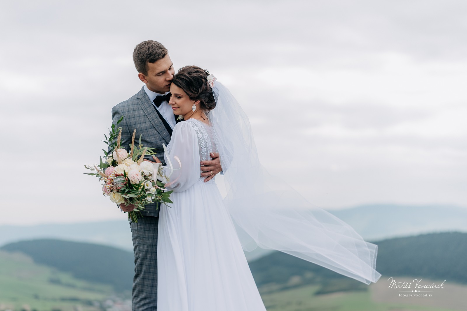 Svadobný fotograf Prešov, fotograf na svadbu Matúš Vencúrik, fotograf východ, svadobné fotky